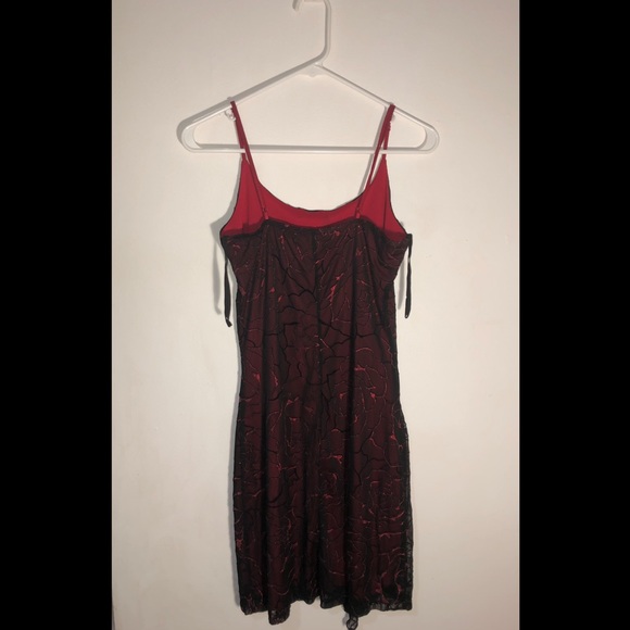 Radiant Rag Dress - Picture 2 of 7